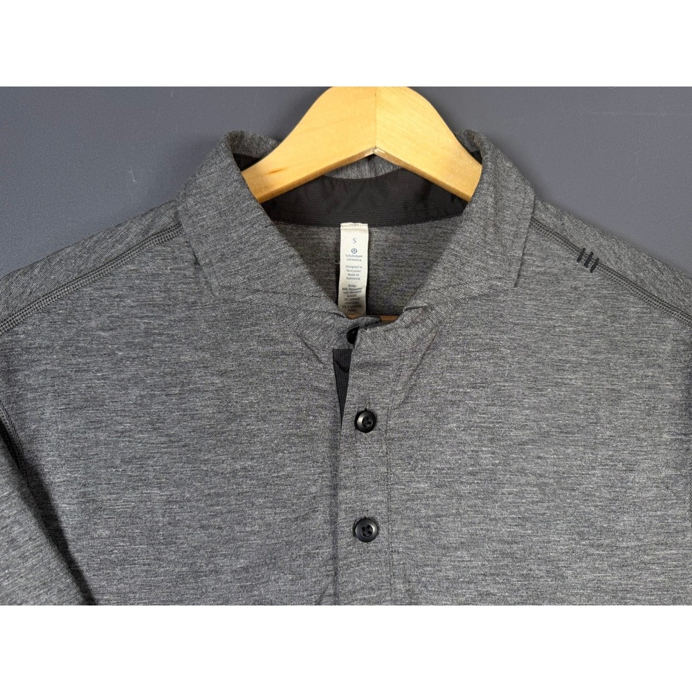 Lululemon Metal Vent Tech Polo Shirt Mens Small Heathered Grey Short Sleeve
